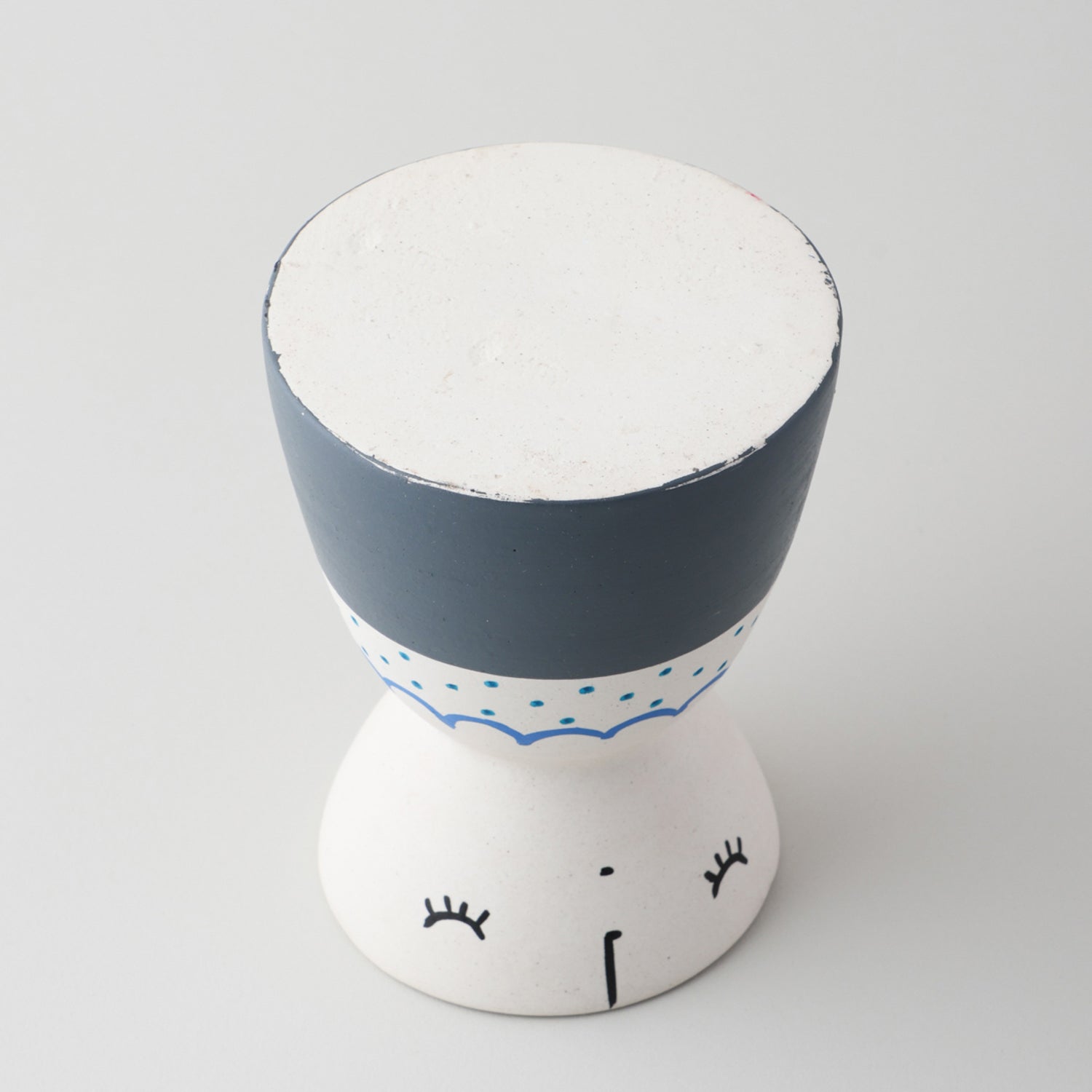 White Ceramic Flower Vase with Grey Block & Blue Edge 5x4