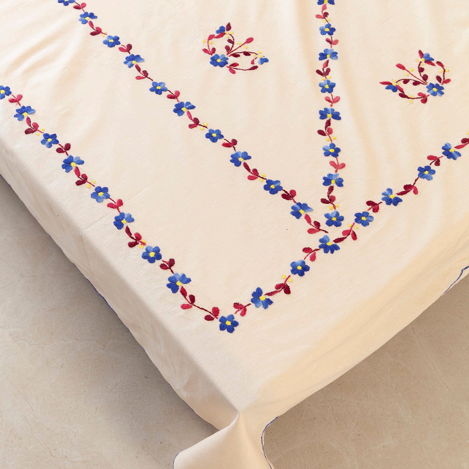 Hand Embroidered Bed Cover - 90x108 - Single PC