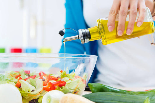 How to Clean Oil Bottle At Home: Easy & Effective Methods - Eyaas