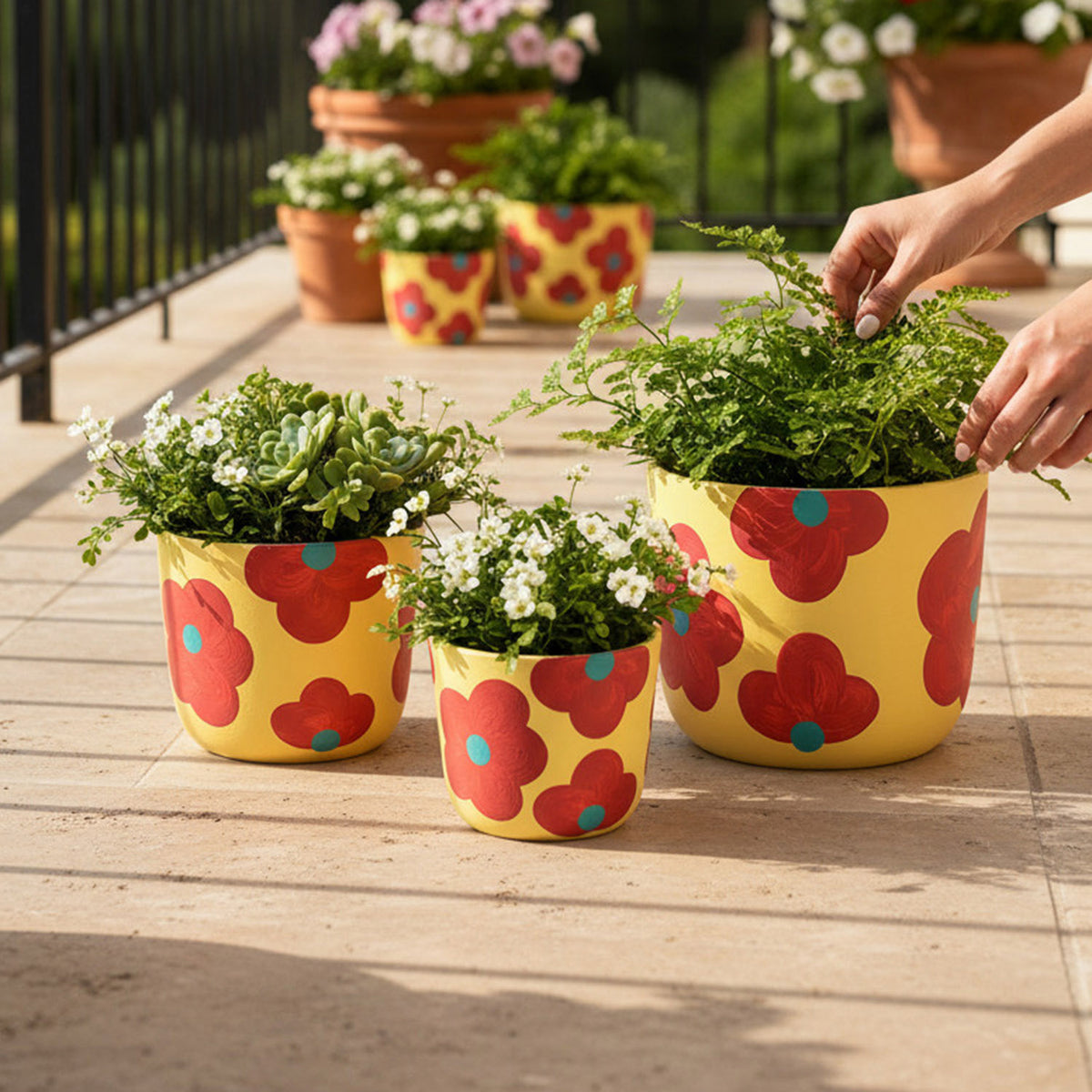 Retro Floral Yellow Ceramic Flower Pot Set
