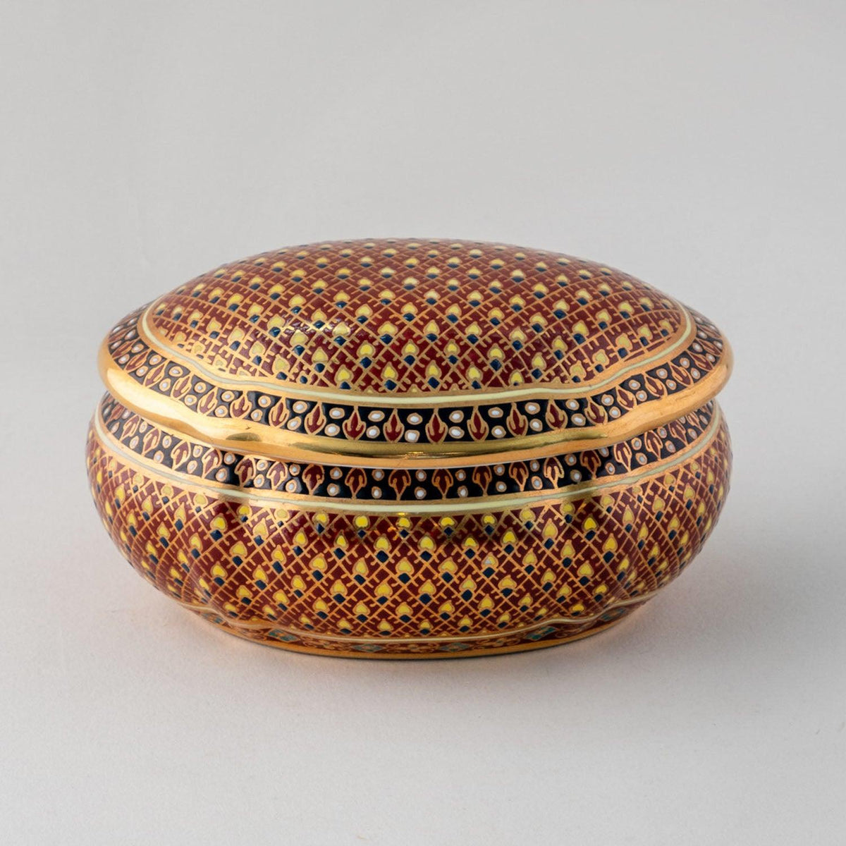 Hand-Painted Oval Benjarong Casket - 3.5x2.5 - Eyaas