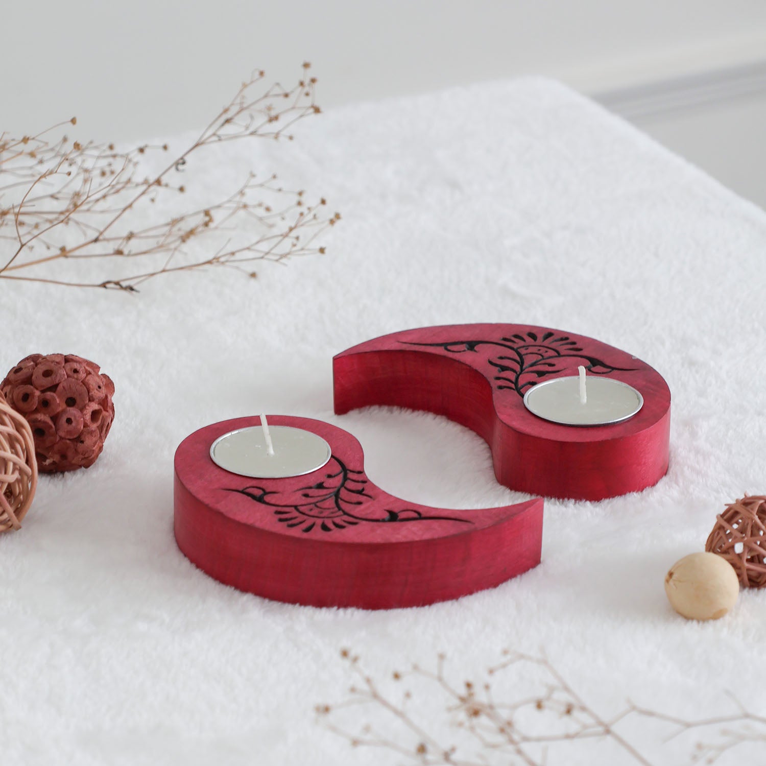 Ying Yang Floral T-Light Holders Red Set of 2