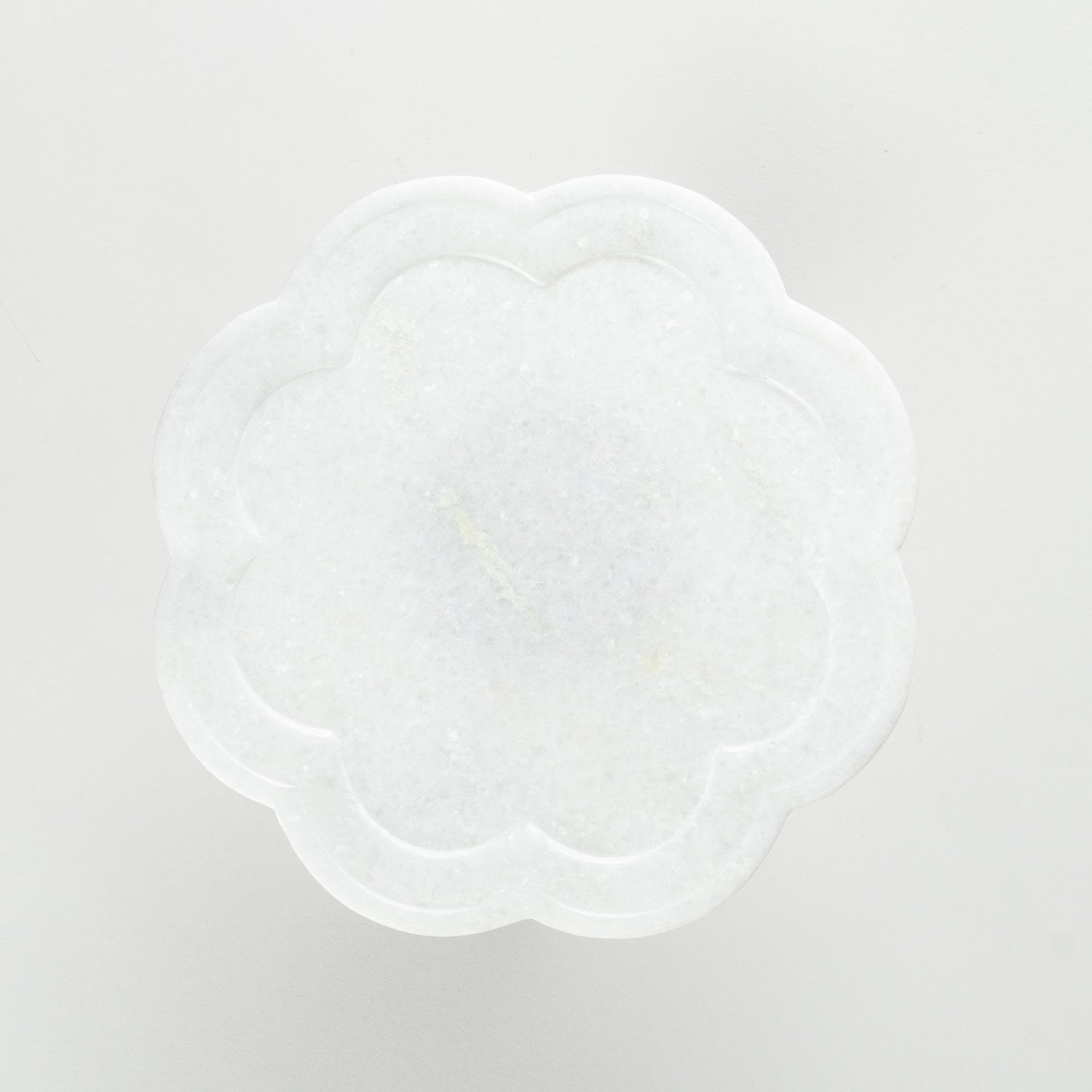 Marble & Wood Platter in Floral Shape - Size 8"