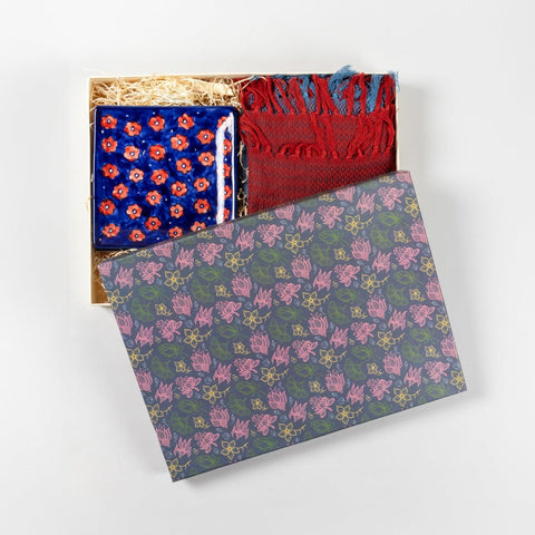 Serving Platters Set & Cotton Throw Gift Hamper - Eyaas