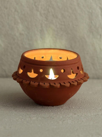 Handcrafted Diya Matka Set of 2 – Diya Cuts with Rim - Eyaas