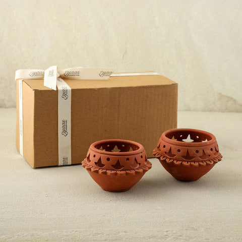 Handcrafted Diya Matka Set of 2 – Diya Cuts with Rim