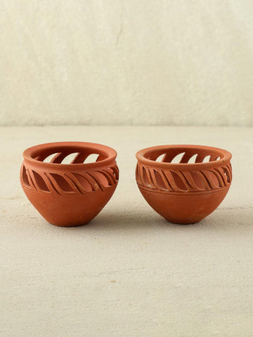 Matka Clay Diya Set of 2 Festival Lights – Leaf Cuts - Eyaas