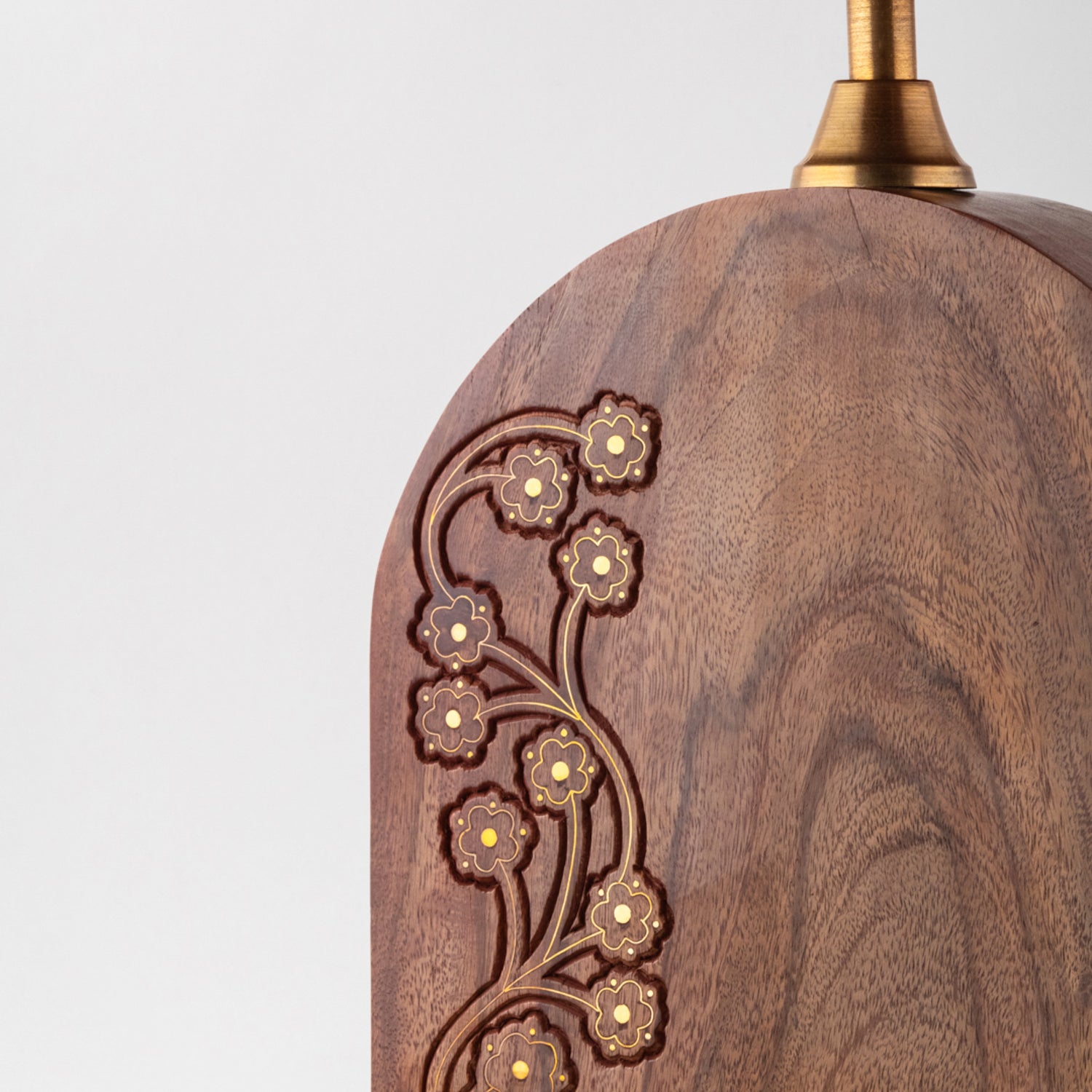 Eyaas_556713-Brass-Inlay-Wooden-Lamp-1