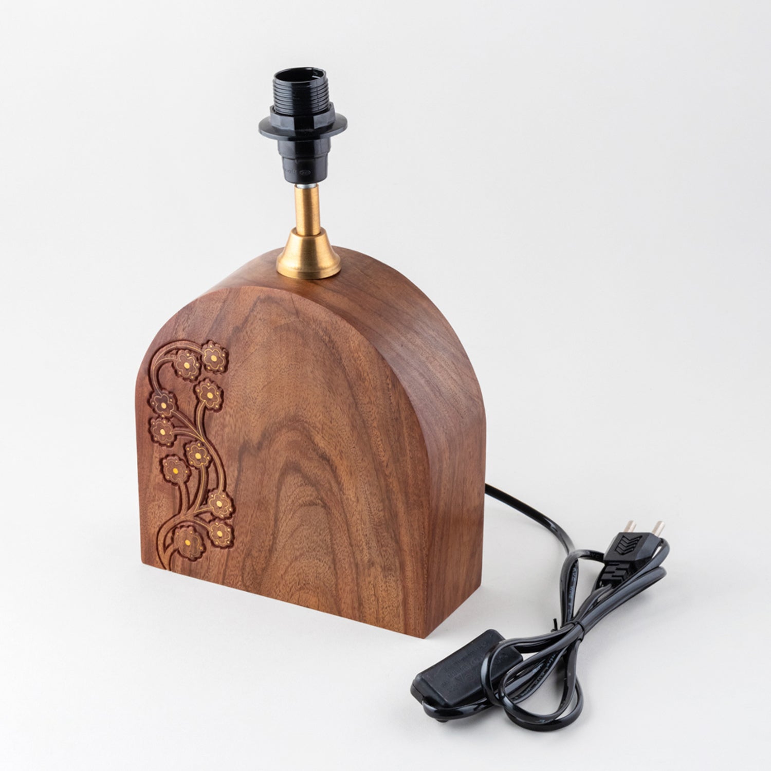 Eyaas_55674-Brass-Inlay-Wooden-Lamp-4
