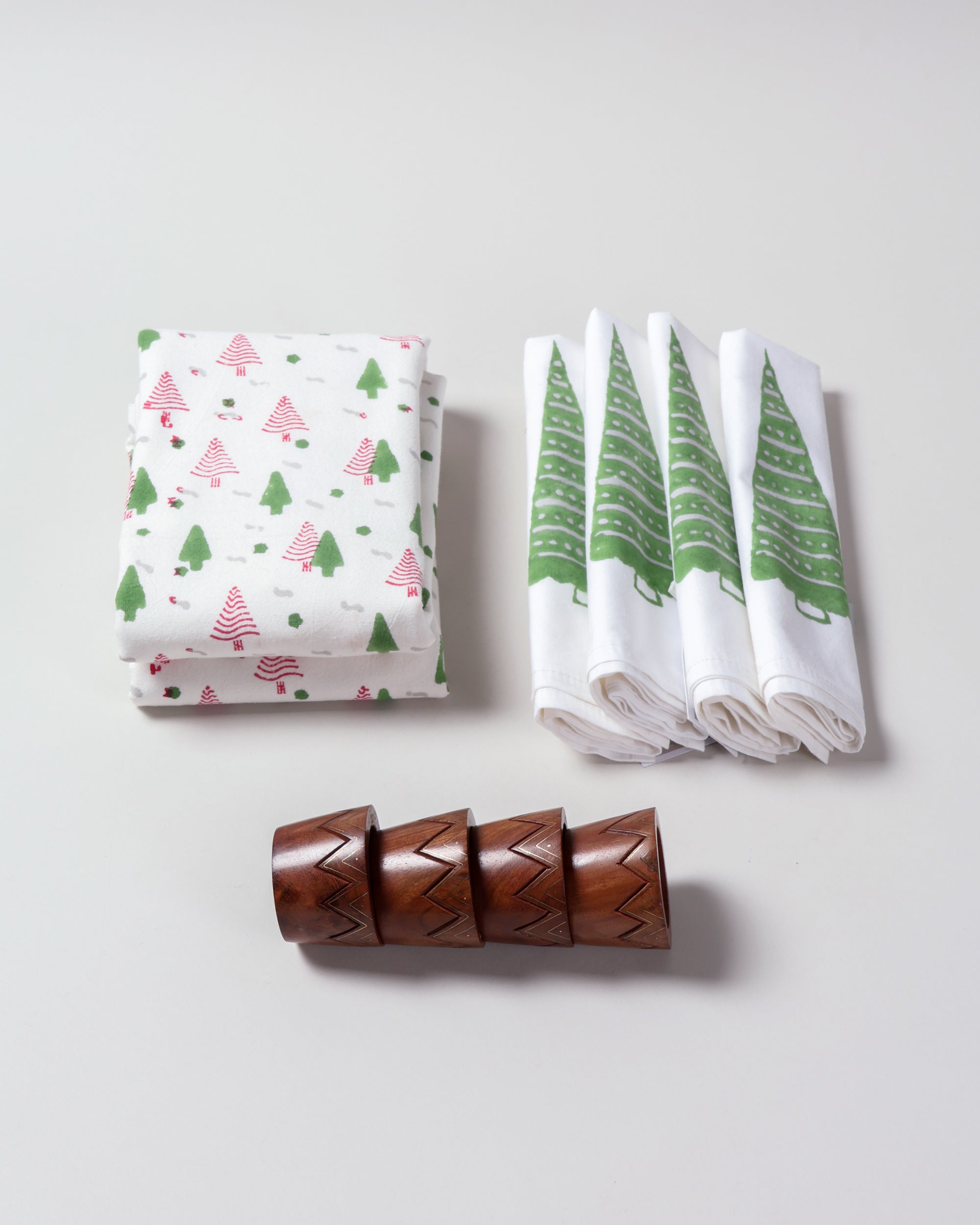 Table Runner, Napkins & Napkin Holders Gift Hamper