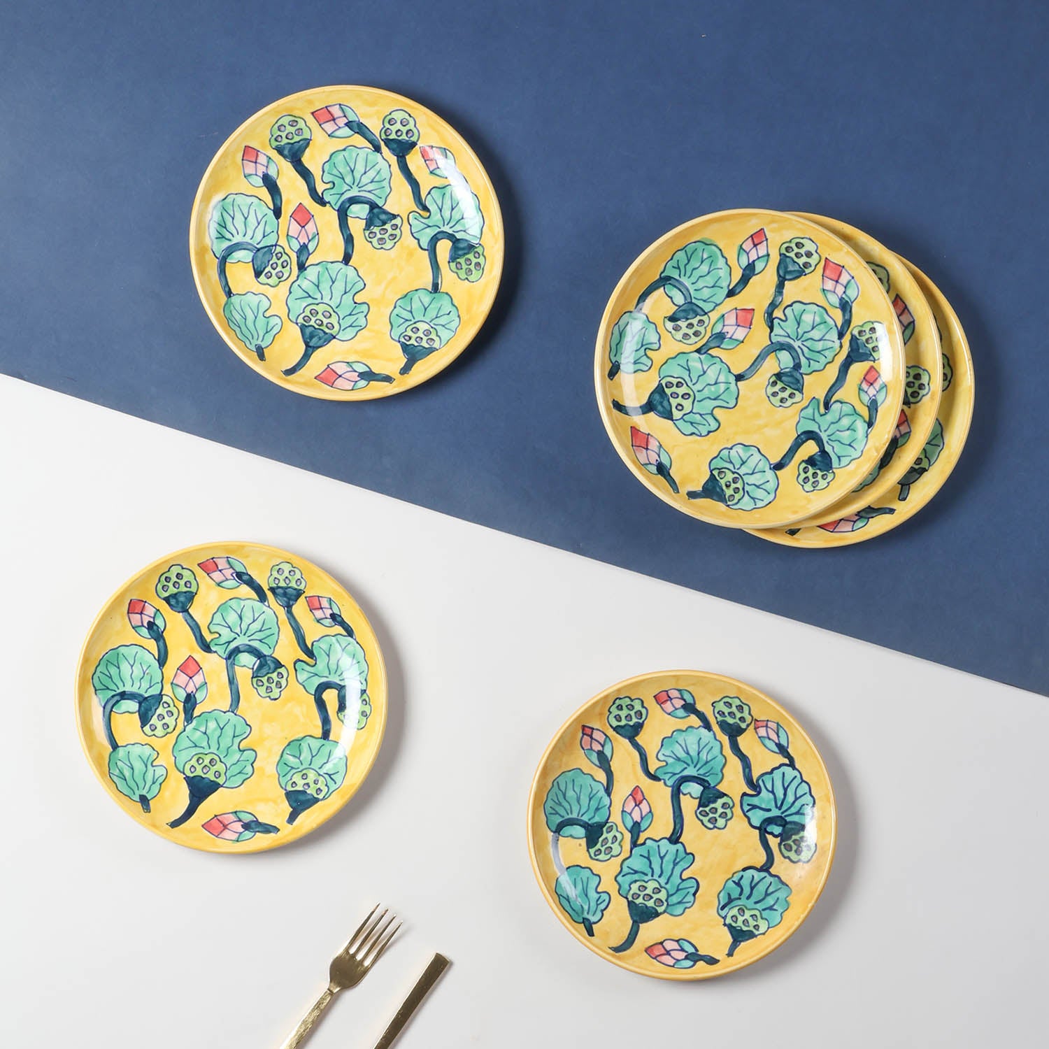 Water-lily Hand-painted Ceramic Dinner Plate Set