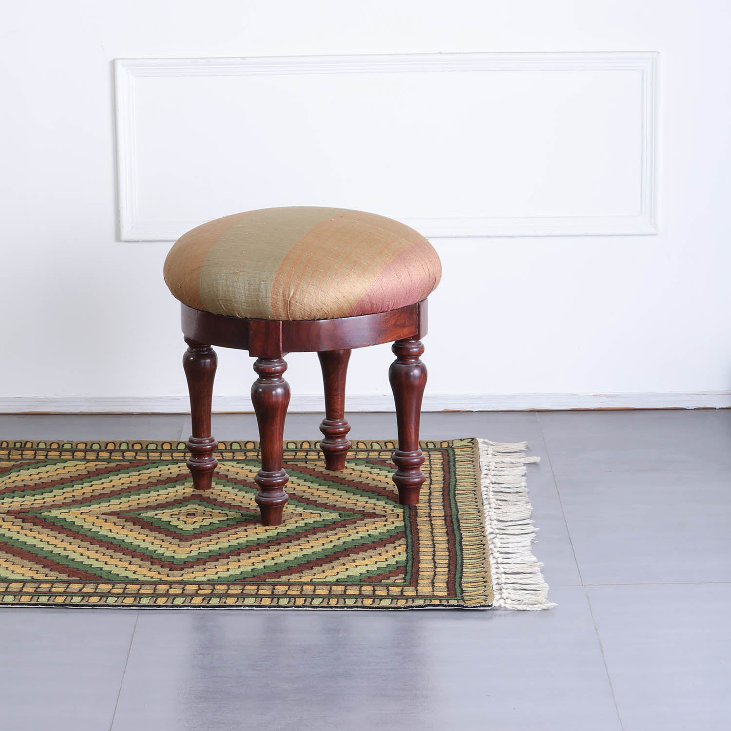 Off White & Green Geometric Crewel Embroidery Wool Rug, 3x5 ft