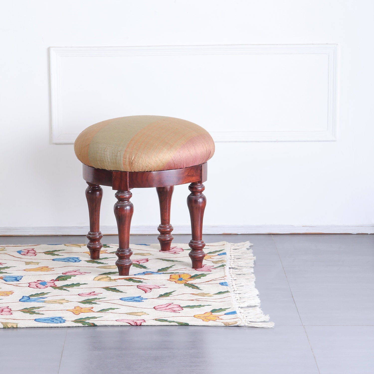 Multi-Colour Floral Kashmiri Crewel Embroidery Wool Rug, 3x5 ft