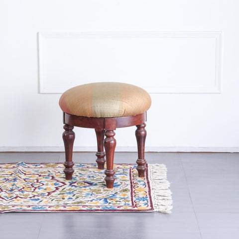 Off White & Blue Kashmiri Crewel Embroidery Rug, 2.5x4 ft