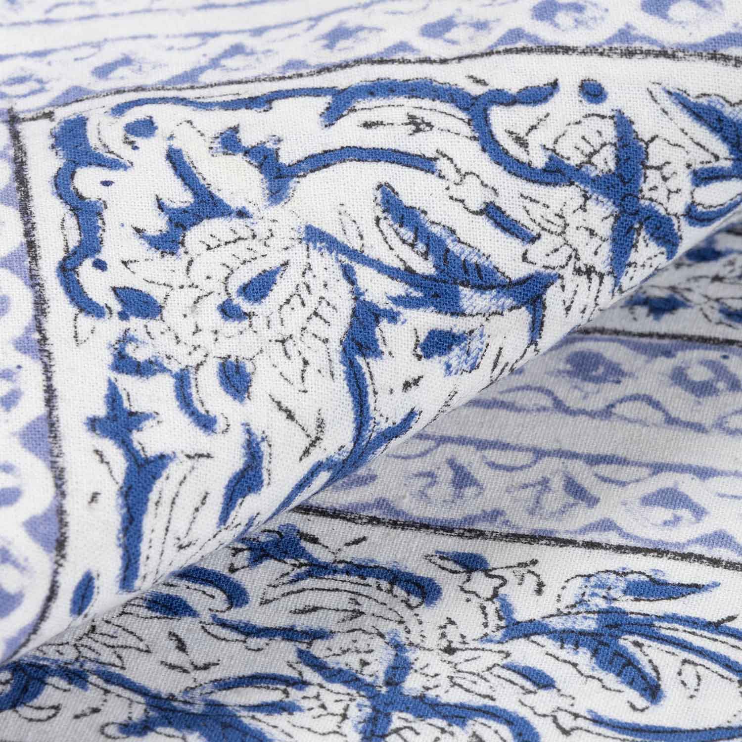 King-size Printed Bedcover With 2 Pillow Cases, Blue - Eyaas