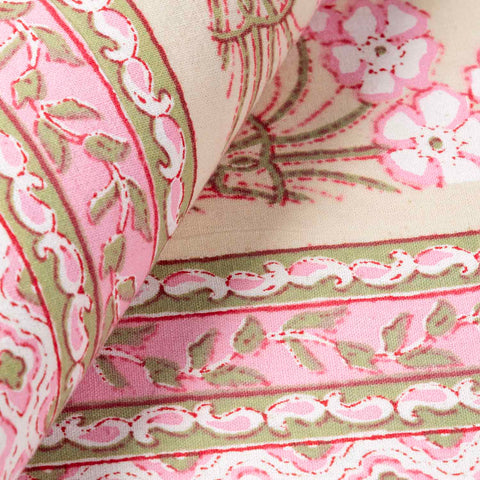 King-size Printed Bedcover With 2 Pillow Cases, Pink - Eyaas