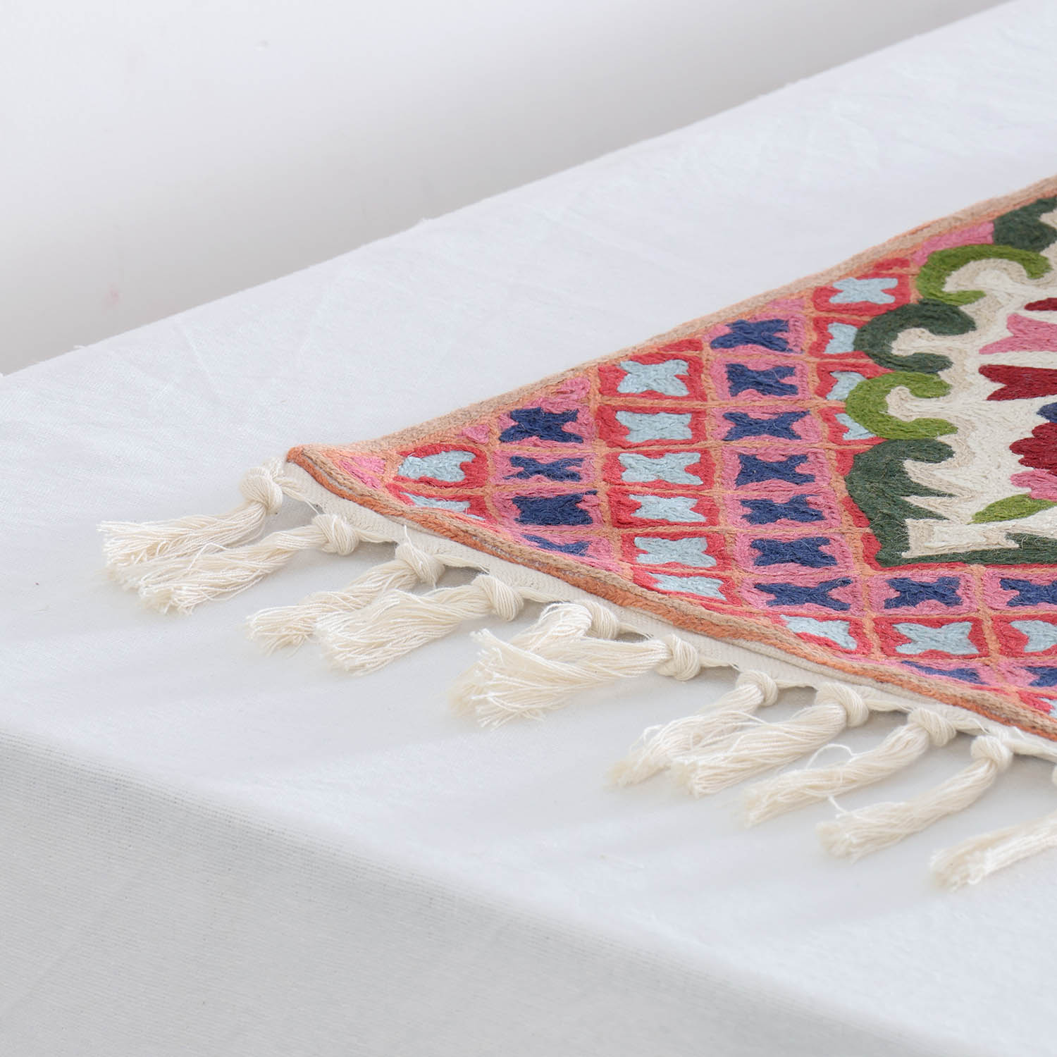 Off White & Multi Colour Flower Pot Crewel Embroidery Table Runner, 1x4 ft