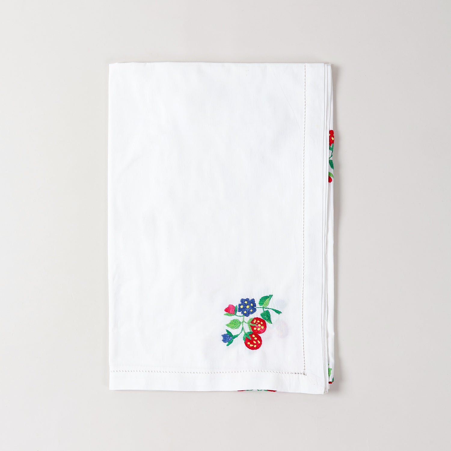 Wild Berries Embroidered Cutwork Table Cloth, 48 x 72