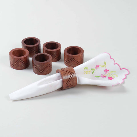 Zig-Zag Wooden Napkin Rings Set of 6 with Brass Inlay