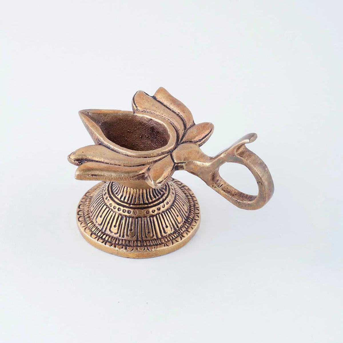 Handcrafted Brass Diya - Lotus