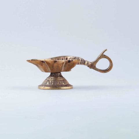 Handcrafted Brass Diya - Shankh