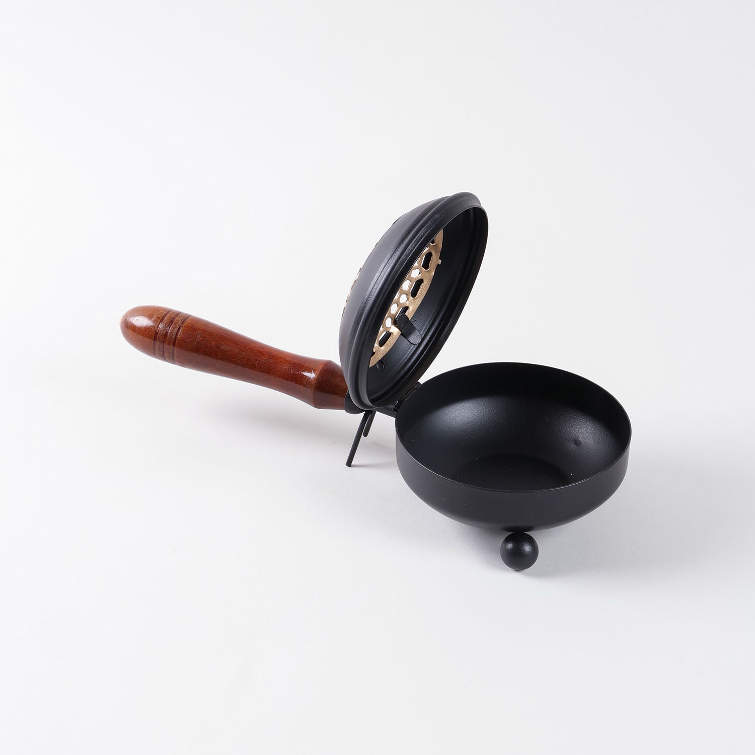 Iron Dhuni Incense Burner with Kapoor (50 gms)