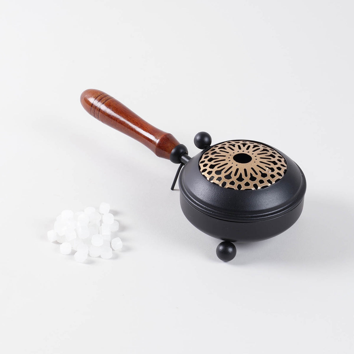 Iron Dhuni Incense Burner with Kapoor (50 gms)