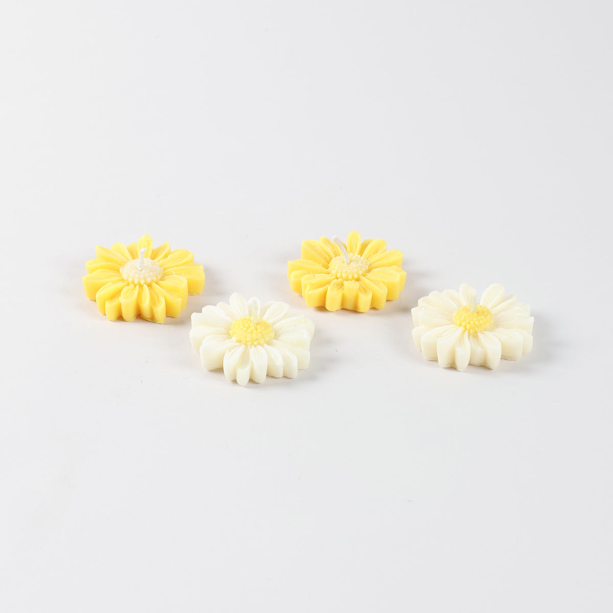 Daisy Candle Set of 4 (Yellow & White)