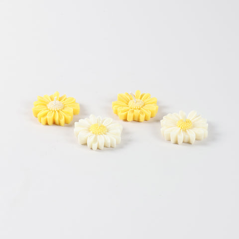 Daisy Candle Set of 4 (Yellow & White)