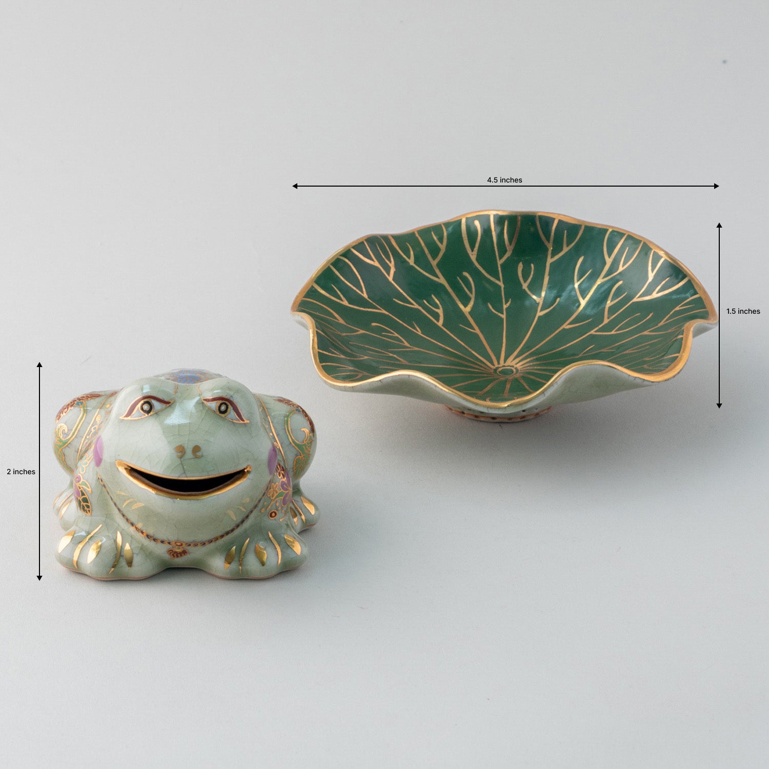 Benjarong Celadon Frog on Lotus Leaf