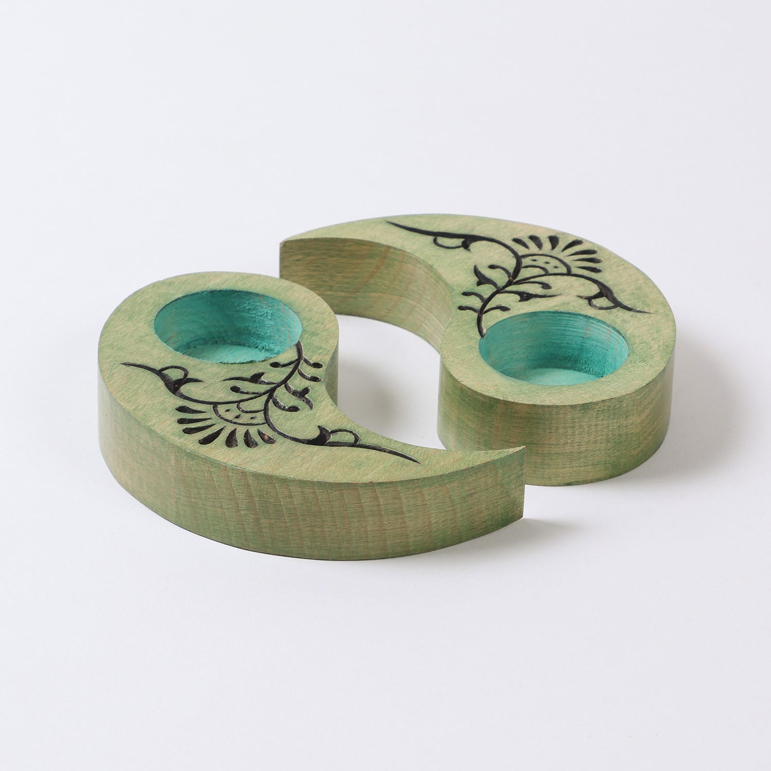 Ying Yang Floral T-Light Holders Green Set of 2