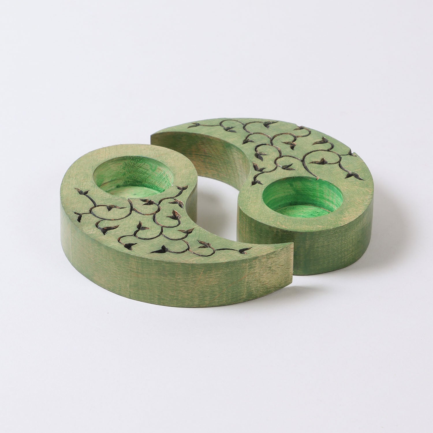 Ying Yang Leaves T-Light Holders Green Set of 2