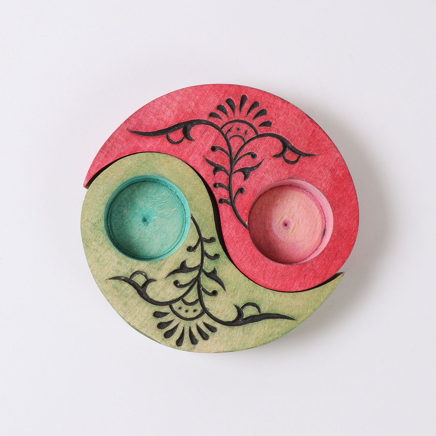 Ying Yang Floral T-Light Holders Red & Green Set of 2