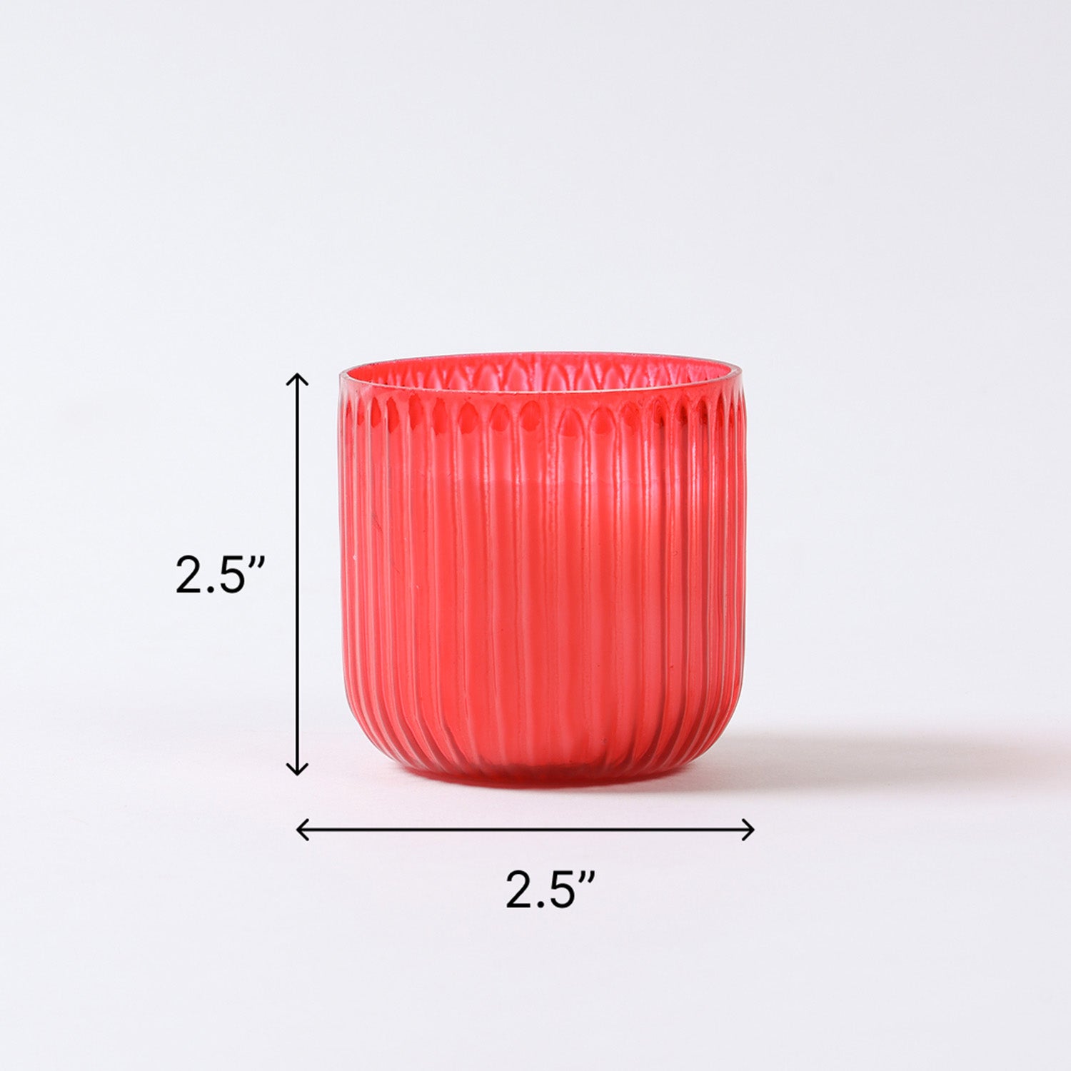2.5 x 2.5 inch scented glass candle size guide with soy wax and apple cinnamon fragrance