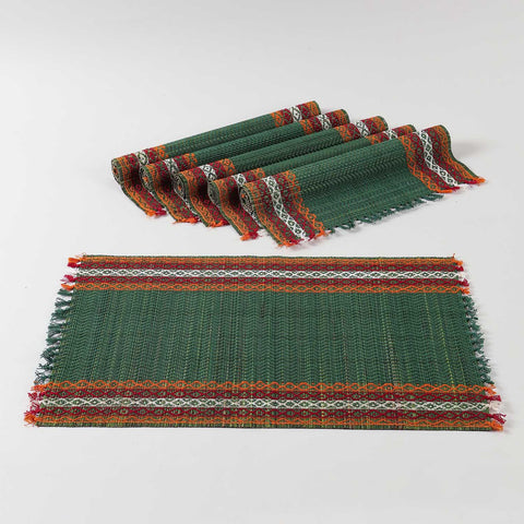 Set of 6 handmade green Madurkathi placemats featuring natural river grass weaving and colourful border accents