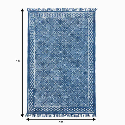 6 x 4 ft handloom cotton dhurrie rug size guide featuring an indigo geomtric block printed design