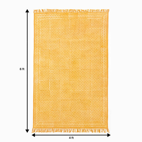 6 x 4 ft handloom cotton rug size guide featuring mustard geometric block print design