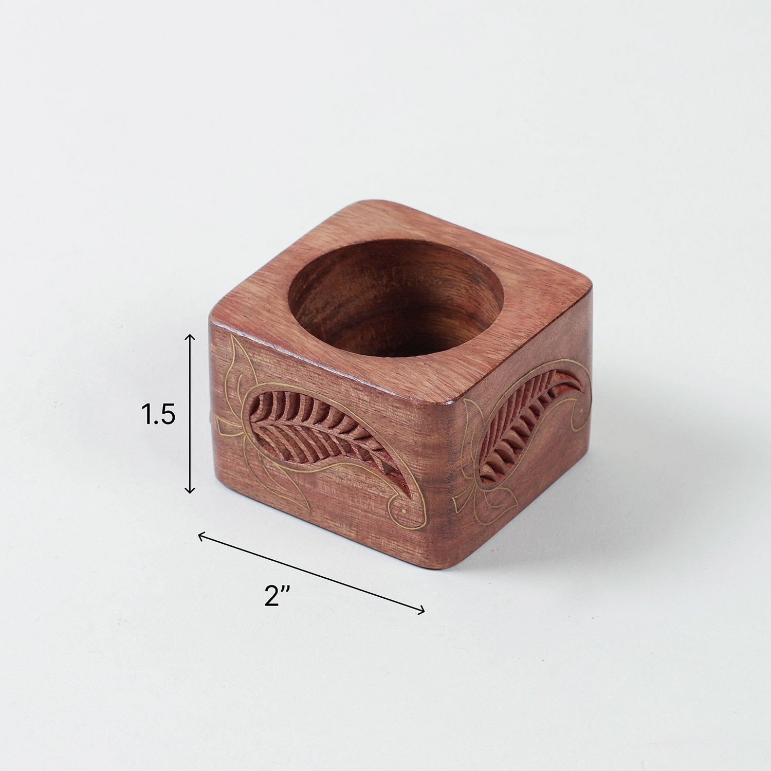 2 x 2 x 1.5-inch Sheesham wood napkin ring size guide with paisley engraving and brass inlay detailing