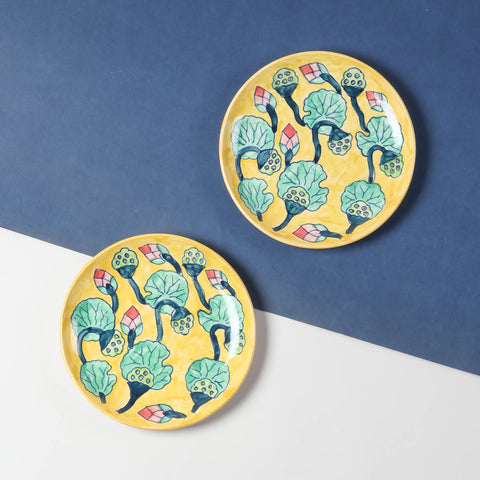 Waterlily ceramic dinner plate set of 2 with hand-painted floral artwork, ideal for everyday dining and festive table settings