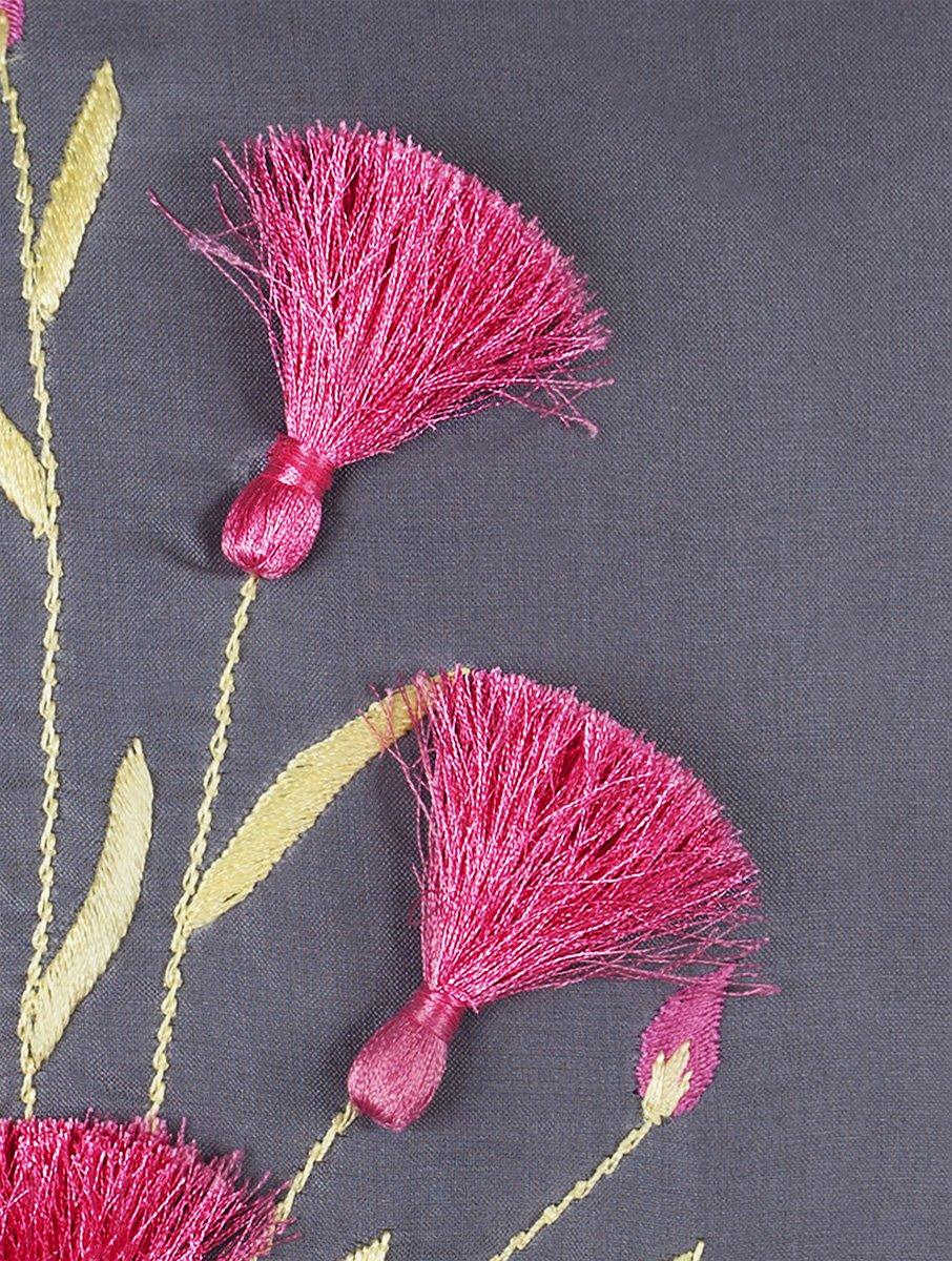 Winter Bloom 16x16 - Eyaas