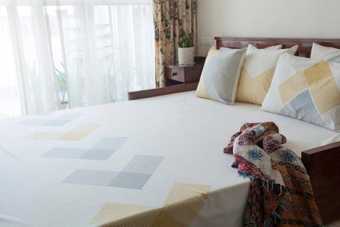 Fresh Beginnings - Bed Sheet with Pillow Covers Set, 7.5x9 ft/9x9ft - Eyaas