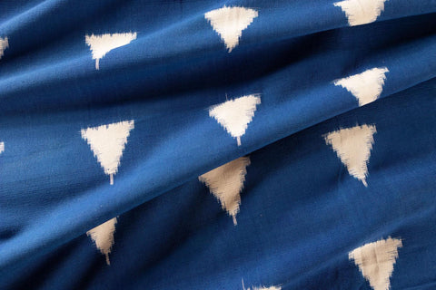 Upholstery Fabric Triangle Blue & White - Ikat 20x20 - Eyaas